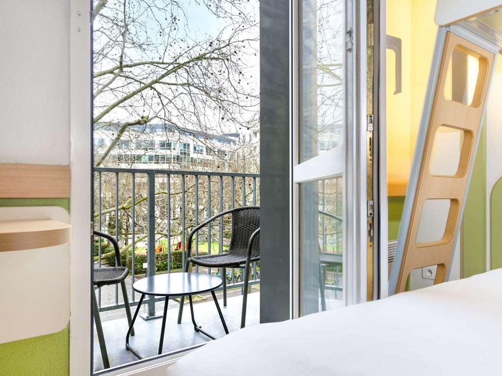 Hotel Ibis Budget Issy Les Moulineaux Paris Ouest Zimmer foto